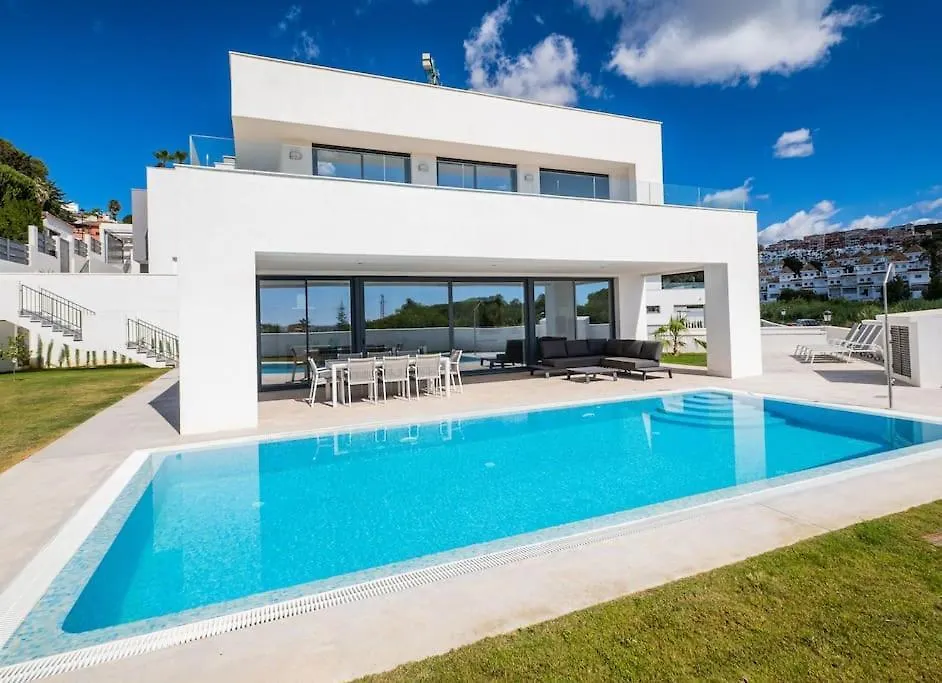 Modern Villa Walking Distance From The Beach Manilva